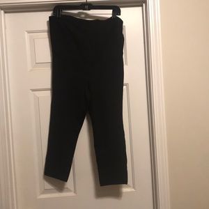 NWT Capri active leggings maternity